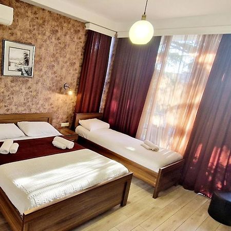 Balu Hotel Koboeleti Buitenkant foto