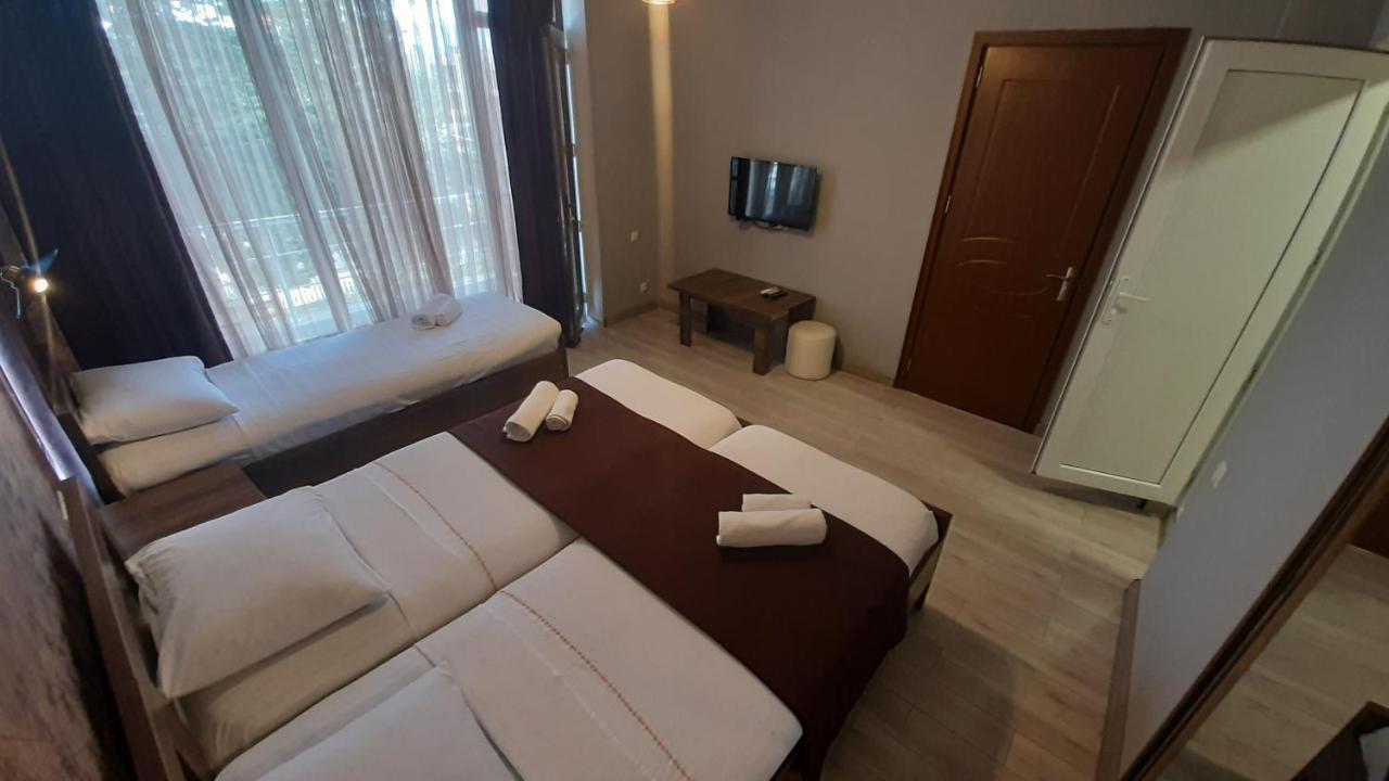 Balu Hotel Koboeleti Buitenkant foto