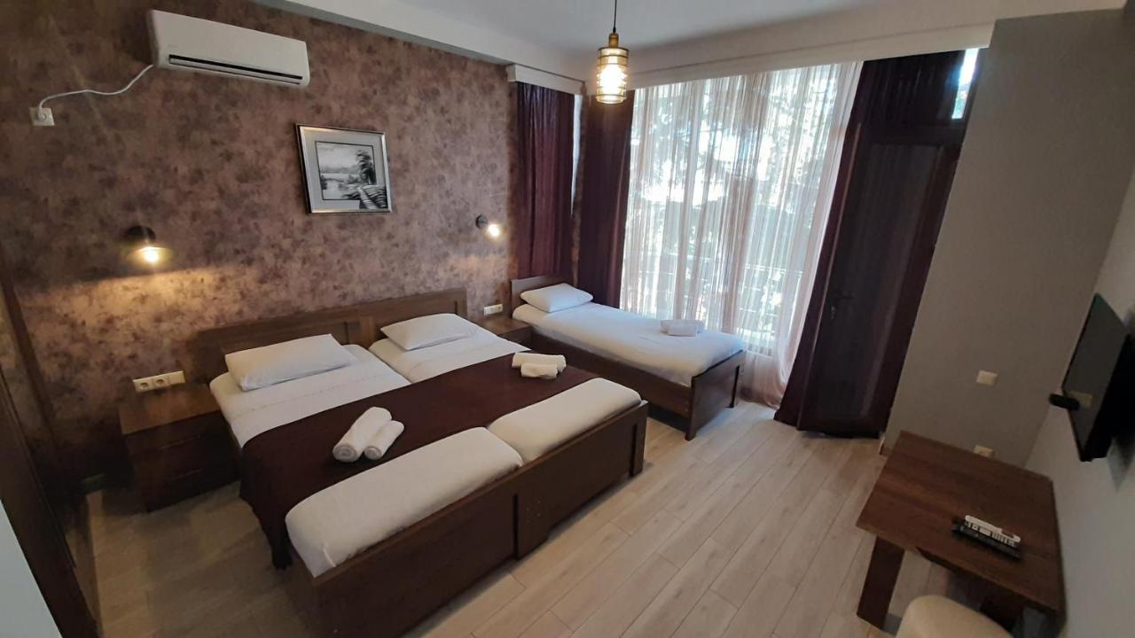 Balu Hotel Koboeleti Buitenkant foto