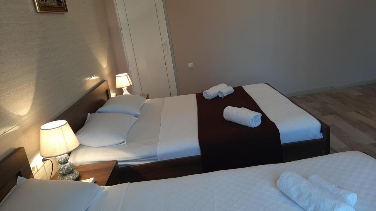Balu Hotel Koboeleti Buitenkant foto