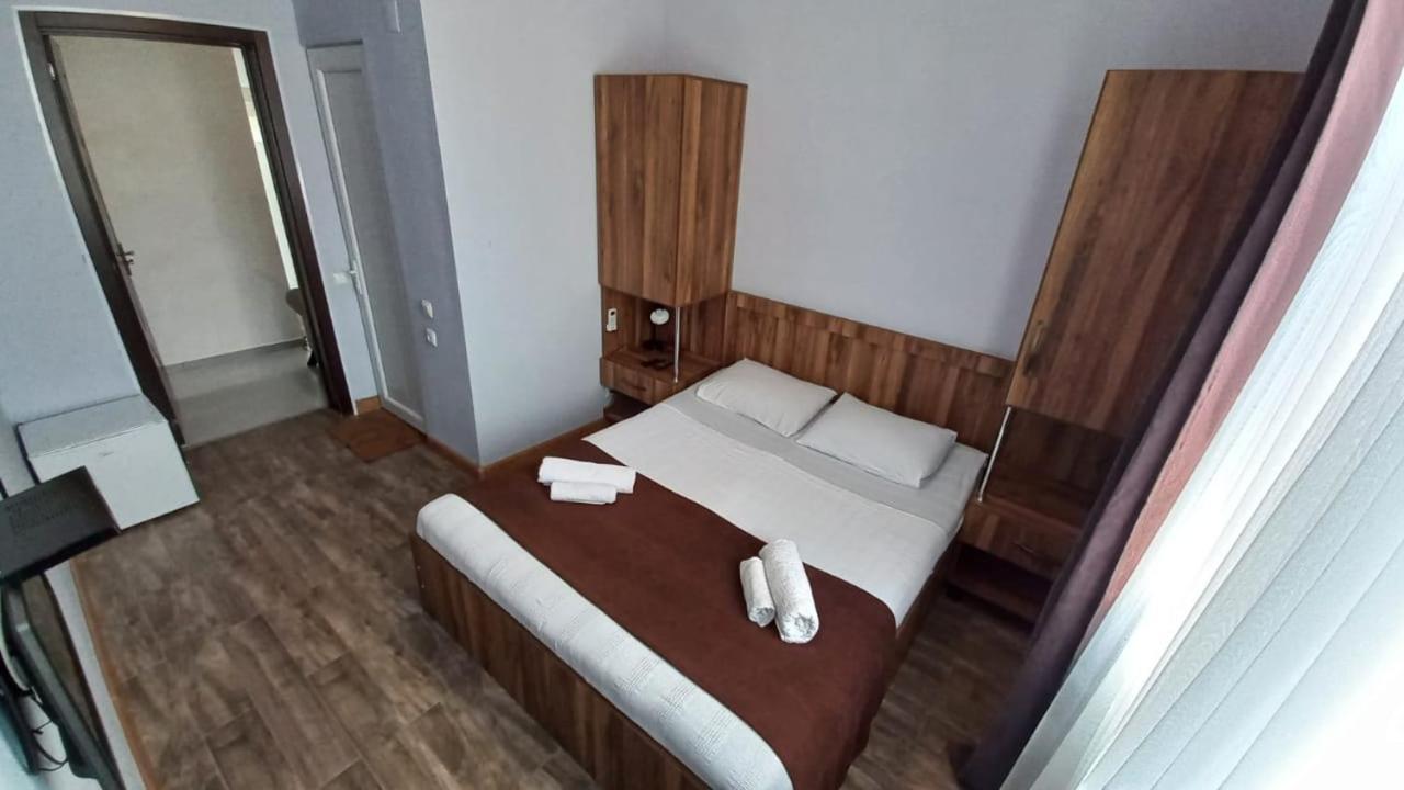 Balu Hotel Koboeleti Buitenkant foto