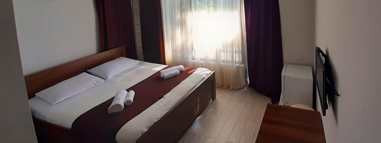 Balu Hotel Koboeleti Buitenkant foto