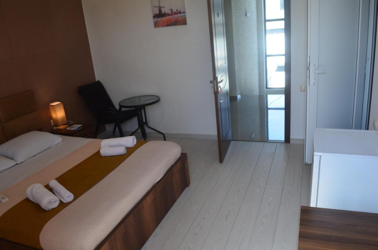 Balu Hotel Koboeleti Buitenkant foto