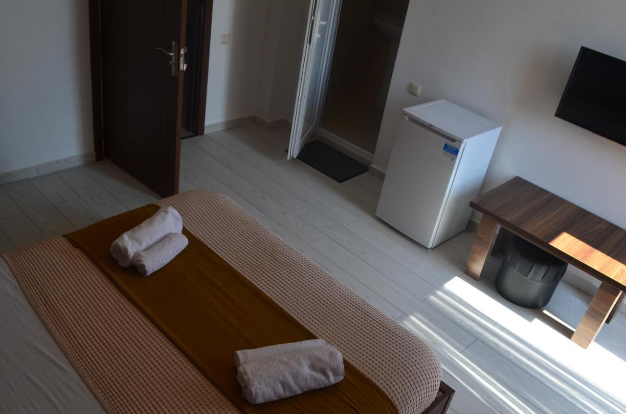 Balu Hotel Koboeleti Buitenkant foto