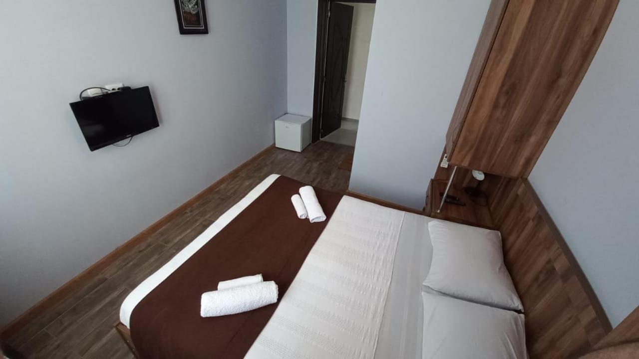 Balu Hotel Koboeleti Buitenkant foto