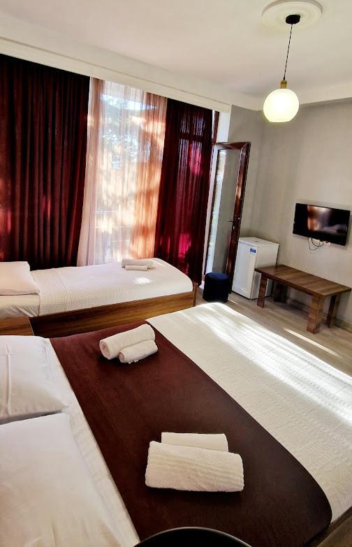 Balu Hotel Koboeleti Buitenkant foto