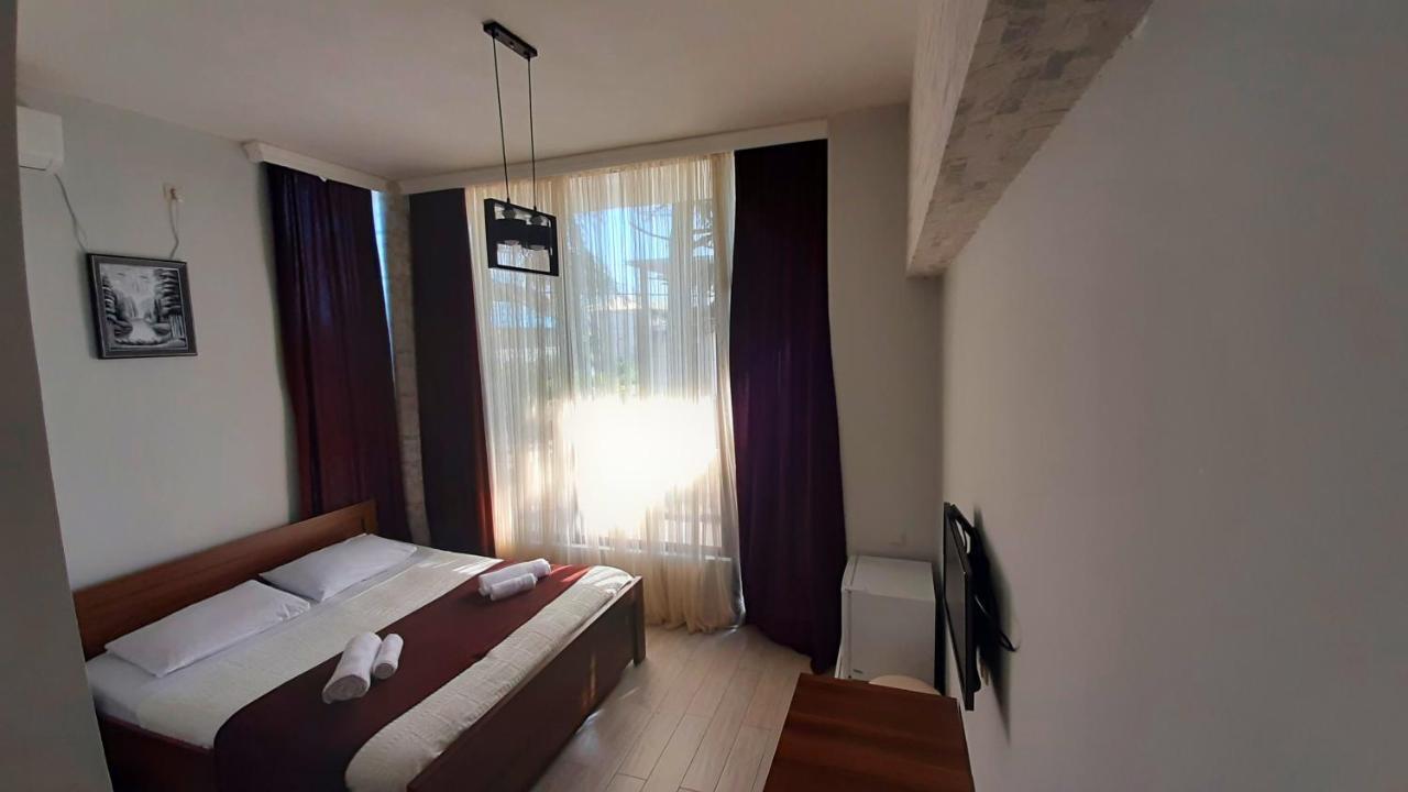 Balu Hotel Koboeleti Buitenkant foto